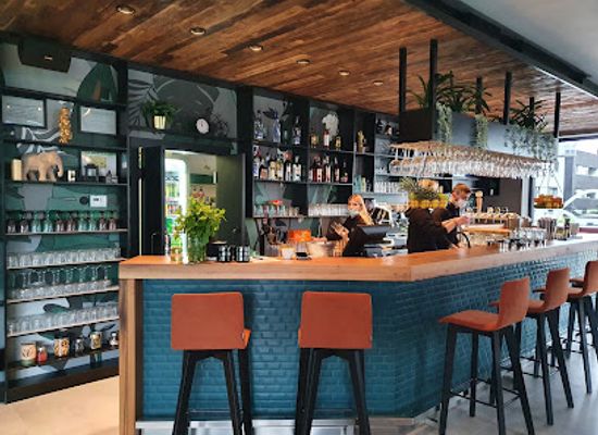 croatia/medimurje/bar/park-s-caffe-sajmiste