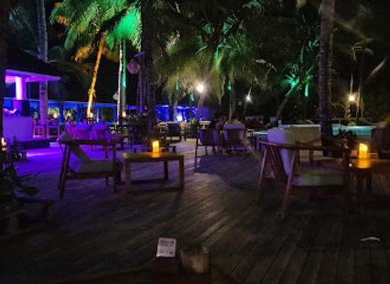 maldives/shaviyani-atoll/bar/together
