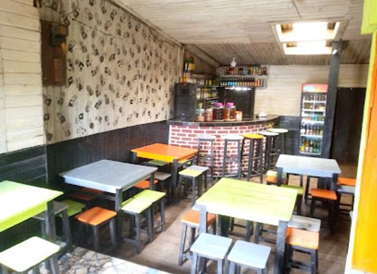 madagascar/atsinanana/bar/bar-zandry-kely