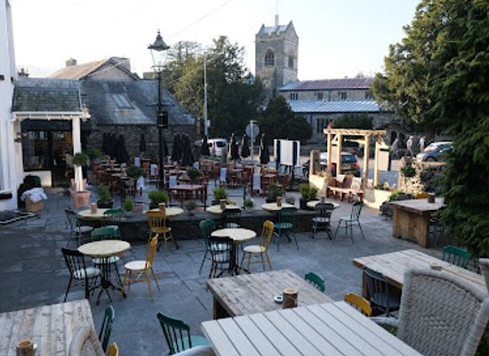 united-kingdom/lake-district-national-park/bar/village-inn-bowness-on-windermere