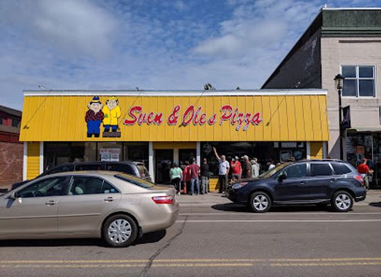 minnesota/gunflint-trail/bar/pickled-herring-pub