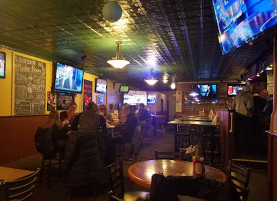 massachusetts/berkshires/bar/locker-room-sports-pub
