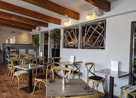 united-kingdom/lanarkshire/bar/the-woodpecker-bar-restaurant