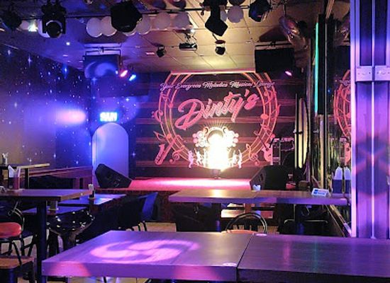 malaysia/kuala-lumpur/bangsar/bar/dinty-s-pub-restaurant
