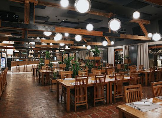 croatia/baranja/bar/restoran-crna-svinja