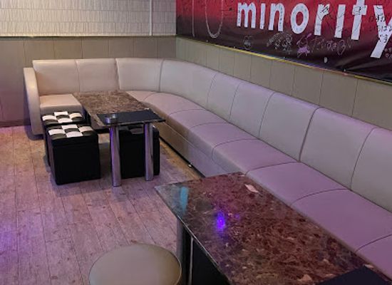 japan/hyuga/bar/bar-minority