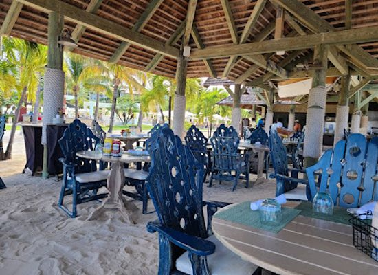 antigua-and-barbuda/dickenson-bay/bar/barefoot-by-the-sea-restaurant-sandals-grande-antigua