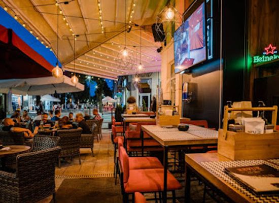 bulgaria/pleven/bar/revue-coffee-and-food