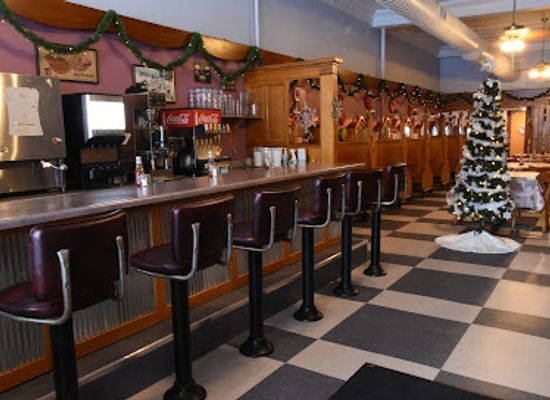 wisconsin/baraboo-range/bar/jen-s-alpine-cafe-and-soup-kitchen