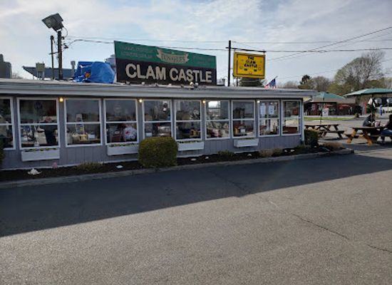connecticut/hammonasset-beach-state-park/bar/clam-castle