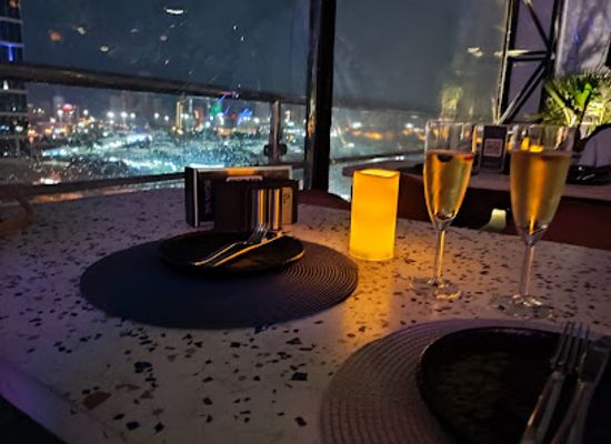 kuwait/al-shaheed-park/bar/livup-rooftop