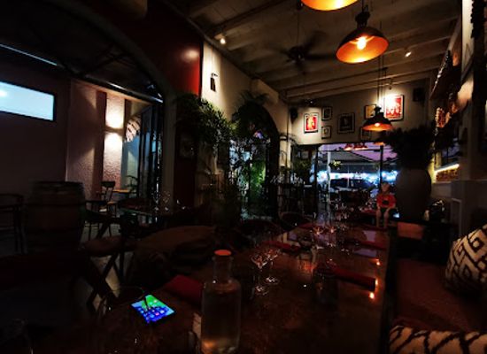 cambodia/siem-reap-province/bar/somaha-restaurant-and-wine-bar