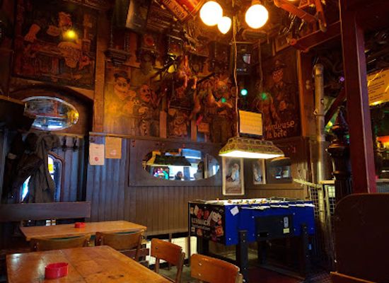 germany/berlin/kreuzberg/bar/bei-schlawinchen-berlin