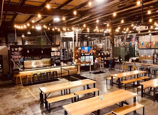 massachusetts/the-islands/bar/castle-island-brewing-co