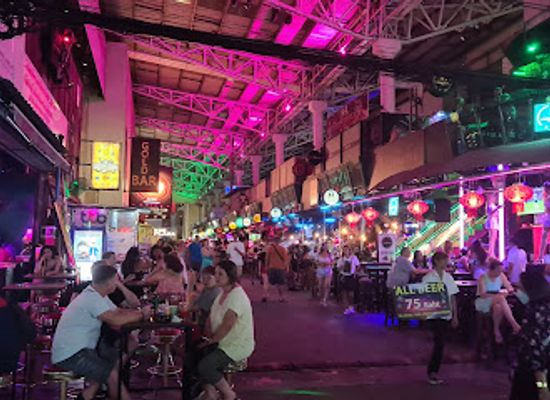 thailand/andaman-coast/bar/sea-dragon-bar