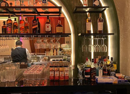 philippines/western-visayas/bar/next-door-private-room-lounge