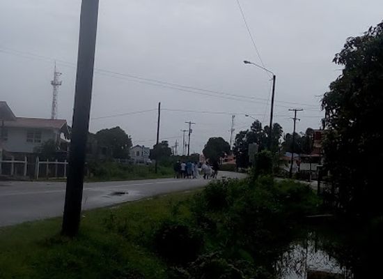 guyana/pomeroon-supenaam/bar/lord-s-hotel