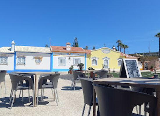 portugal/ericeira/bar/drop-food