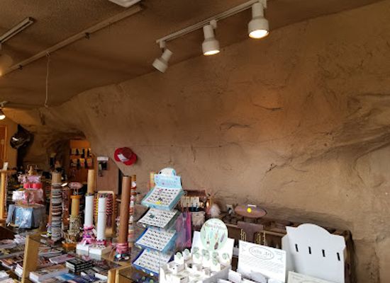 utah/canyonlands/bar/hole-n-the-rock