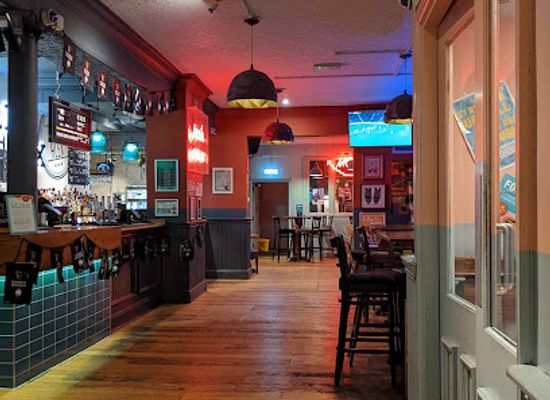 united-kingdom/southend-on-sea/bar/the-alex