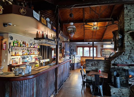 new-zealand/fox-glacier/bar/cook-saddle-cafe-saloon