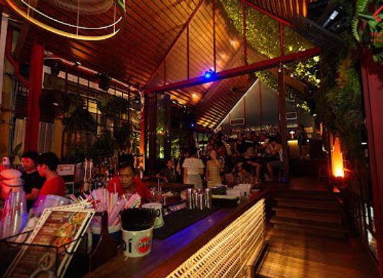 thailand/bangkok/khao-san/bar/the-one-at-khaosan