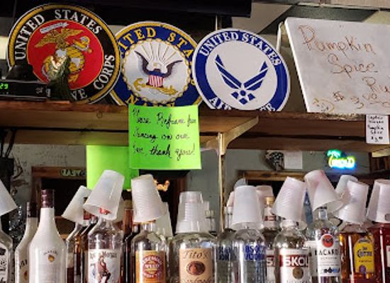 louisiana/sabine-national-wildlife-refuge/bar/bucks-ducks-sport