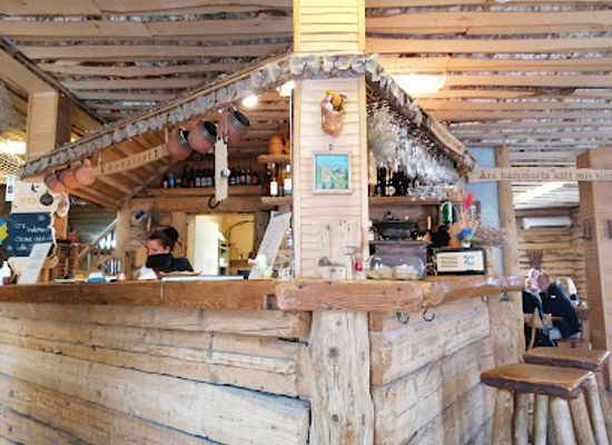 estonia/laanemaa/bar/talumehe-korts