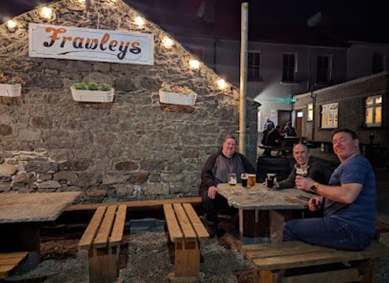 ireland/cliffs-of-moher/bar/p-frawley-s-bar