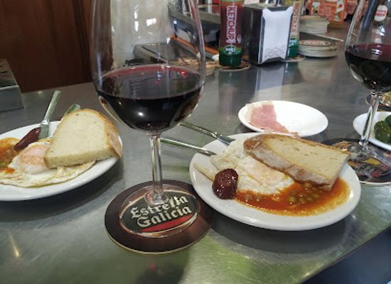 spain/avila/bar/coffee-and-tapas-bar-piscis