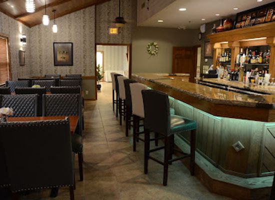 iowa/amana-colonies/bar/price-creek-event-center