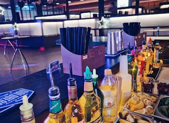 germany/eifel/bar/smart-cocktails-cocktailcatering-cocktailmaschinen-mobile-cocktailbar