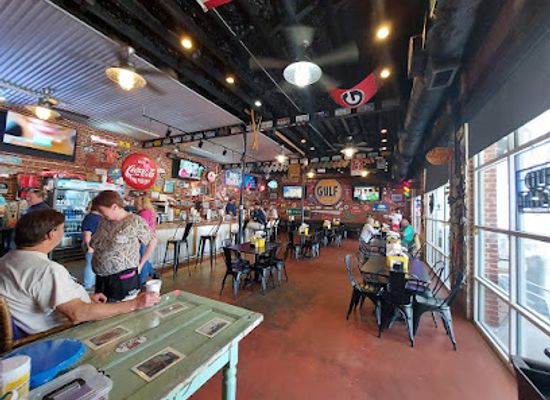 florida/apalachicola/bar/the-station-raw-bar