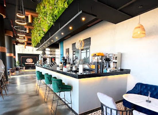 saudi-arabia/eastern-province/bar/trip-lounge