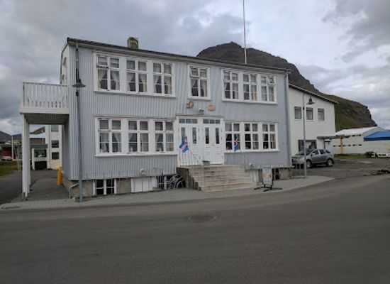 iceland/westfjords/bar/einarshusid