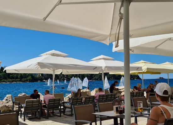 croatia/rovinj-riviera/bar/caffe-bar-riviera