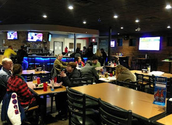 minnesota/otter-tail-lakes-country/bar/socials-bar-grill