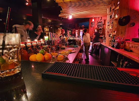 bulgaria/vitosha-mountain/bar/club-maze