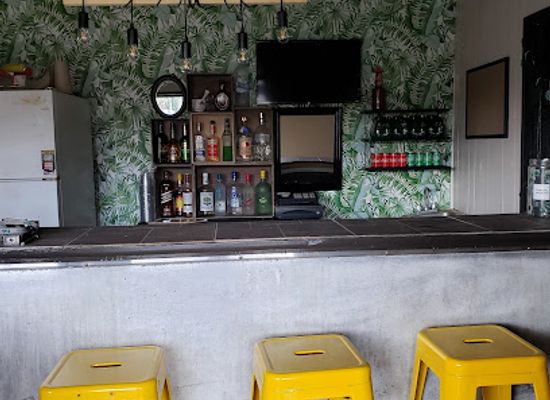 puerto-rico/arecibo-region/bar/tropezon-bar