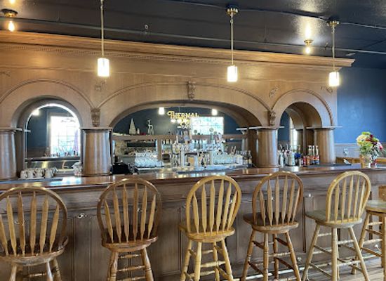 oregon/wallowa-lake/bar/thermal-pub-and-eatery