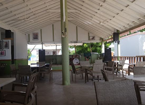 anguilla/sandy-ground-village/bar/johnno-s