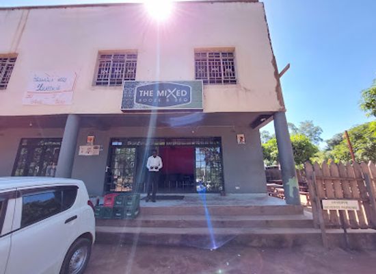 malawi/shire-valley/bar/the-mixed-booze-and-bbq