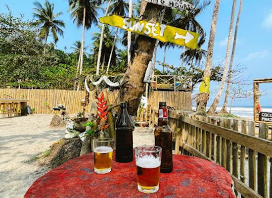 sao-tome-and-principe/caue/bar/coconut-s-bar