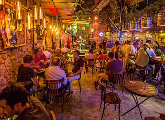 turkiye/antalya/bar/simurg-cafe-bar