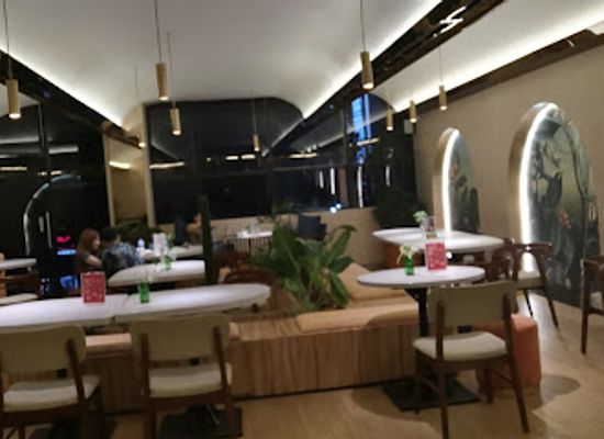 indonesia/south-sumatra/bar/sky-the-oasis-rooftop-bar-lounge