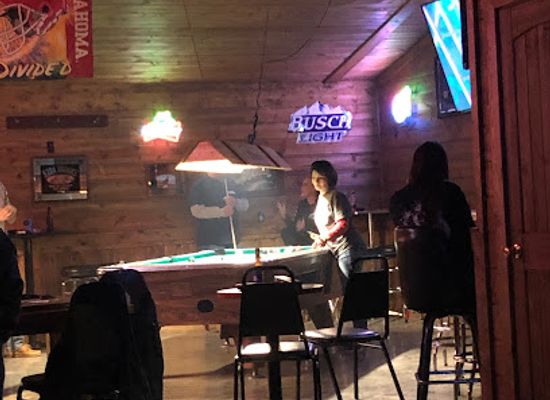 oklahoma/ouachita-national-forest/bar/legends-bar-grill