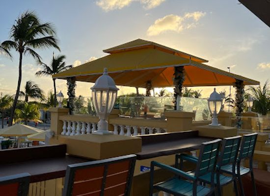 aruba/eagle-beach/bar/horizons
