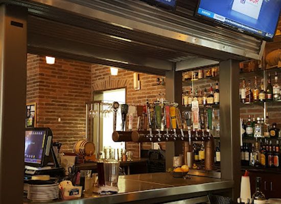 california/central-california/bar/mad-duck-craft-brewing-co