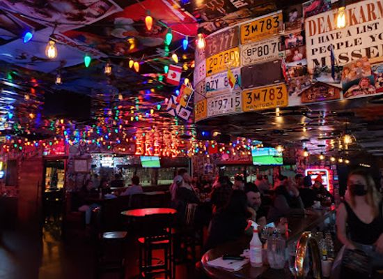 canada/prairies/bar/leopold-s-tavern-winnipeg-henderson
