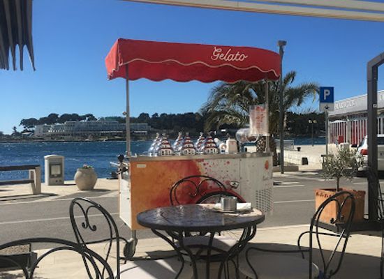 croatia/porec/bar/epoca